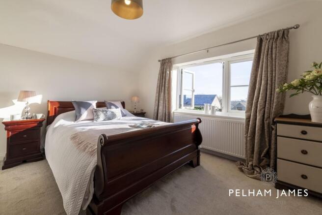 Principal bedroom