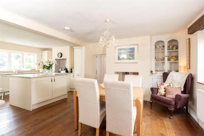 Kitchen/Breakfast Rm