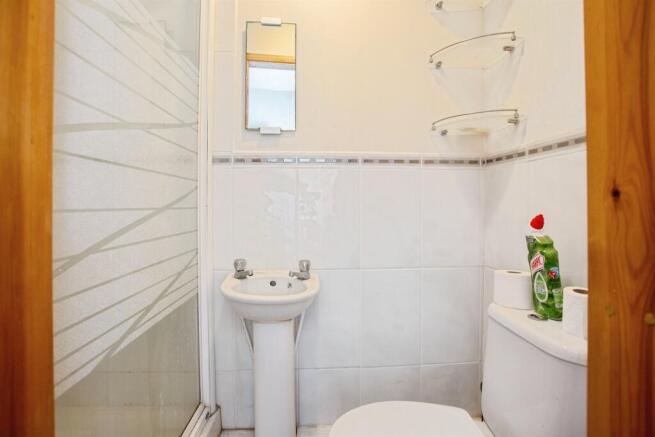 3 bed Terraced for sale Image 12
