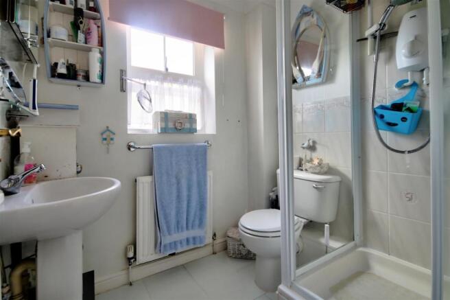 En Suite Shower Room.jpg