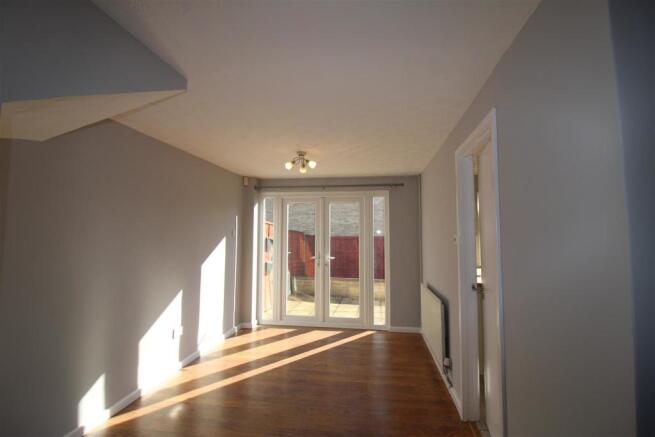 52 Kingswood Road 2021 dining area.jpg
