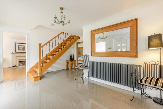 8284899-interior02-m