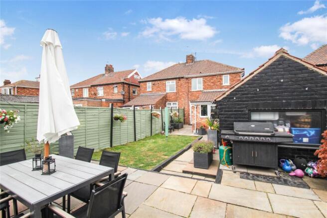 3 bed Semi-Detached for sale Image 2
