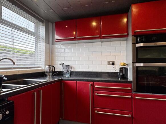 3 bed Semi-Detached for sale Image 6