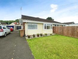 4, Hazel Grove, Caerphilly CF83 3BN