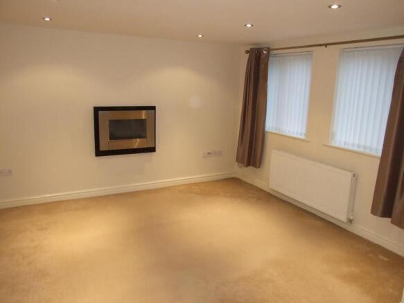 3 Wimbledon House-Lounge1.JPG