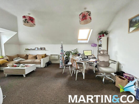 f3be473d-WhatsApp...