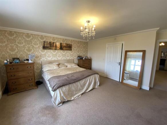 Bedroom 1.jpeg