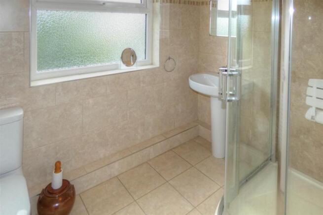 BATHROOM/W.C.