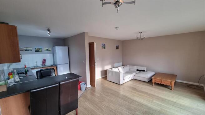Lounge Kitchen