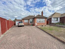 2, Merrymount Gardens, Clacton-on-sea CO15 6NP