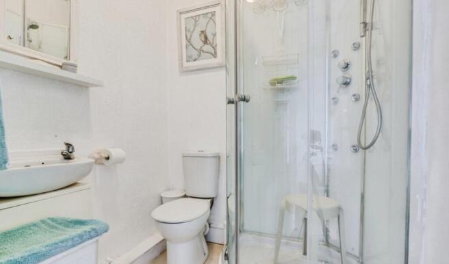 3 bed Detached for sale Image 10