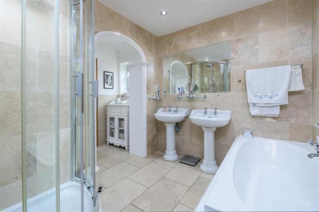 En-suite Bathroom