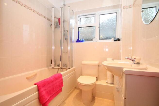 Bathroom.jpg