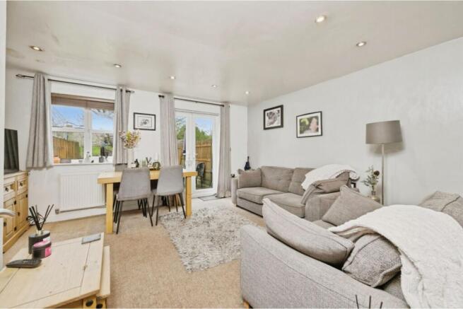 3 bed Terraced for sale Image 4