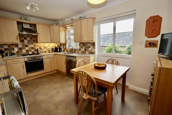Kitchen breakfast room