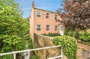 7, Bridge Street, Buckingham MK18 2DN