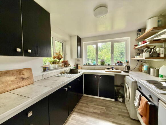 4 bed Terraced for sale Image 11