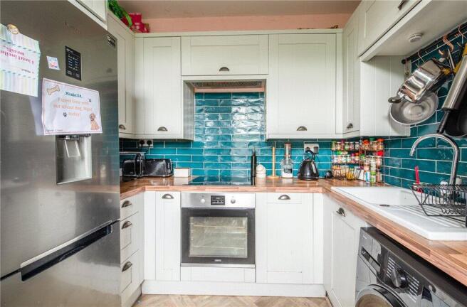 3 bed Terraced for sale Image 5