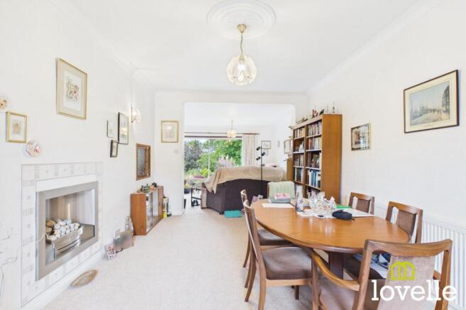 4 bed Detached for sale Image 11