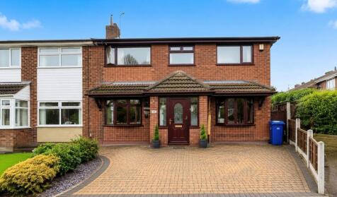 Moss Close, Radcliffe