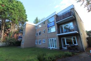 7, 59 Howard Court, Wimborne Road, Bournemouth BH3 7AL