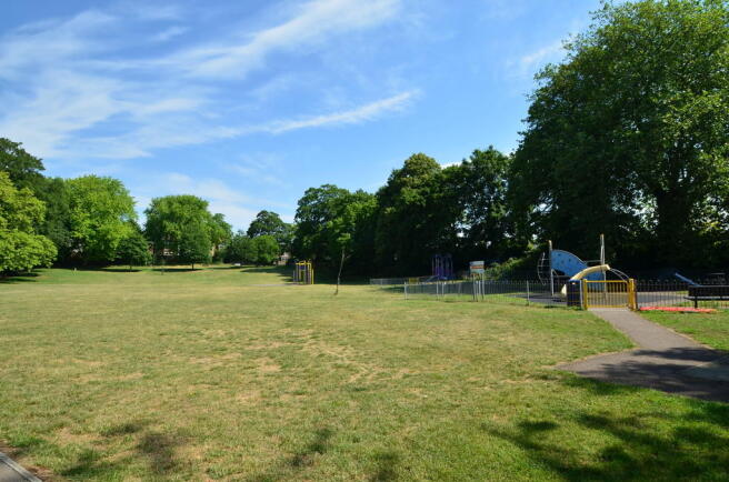 Photo 12