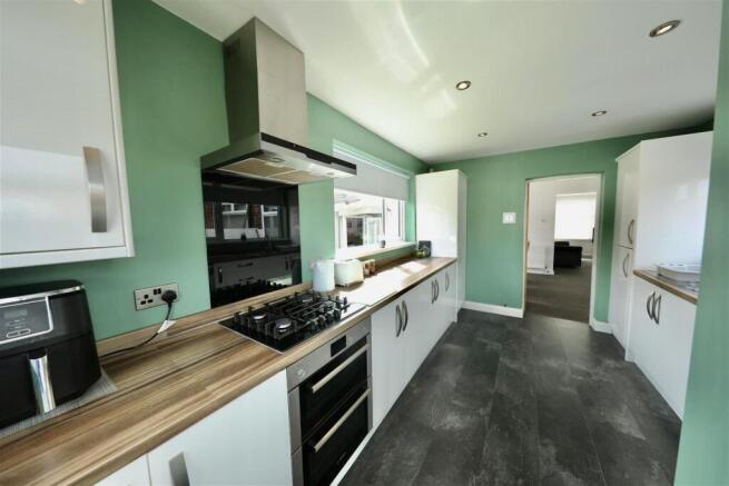3 bed End of Terrace for sale Image 4