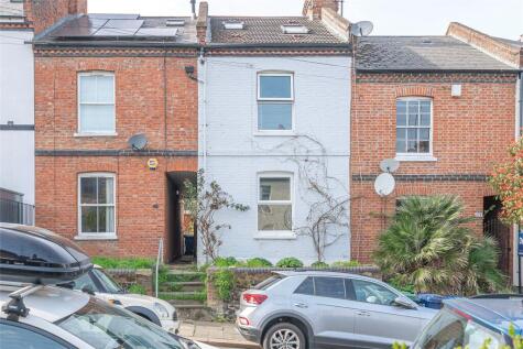 Pembroke Road, London, N10