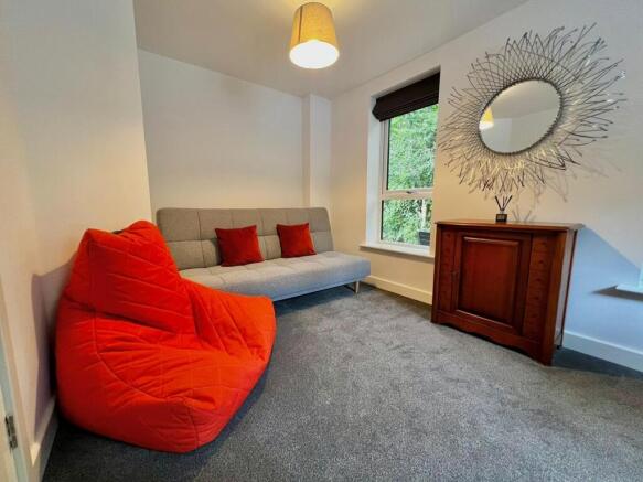 2 bed Semi-Detached for sale Image 10