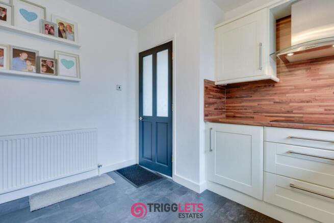 2 bed Bungalow for sale Image 6