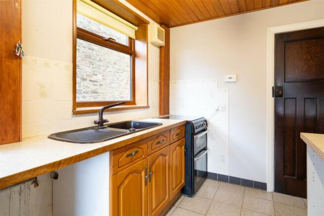 kitchen-4.jpg