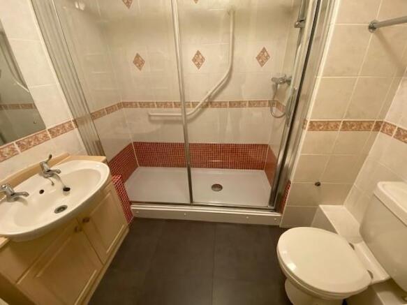 Shower room.jpg