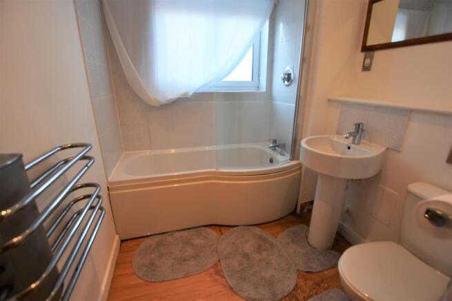 Bathroom.JPG