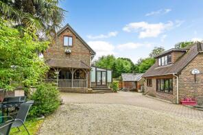 Rose Cottage, Rockpits Lane, Steep Marsh, Petersfield GU32 2BN