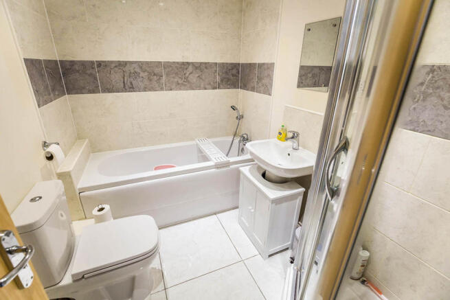 Bath/Shower Room