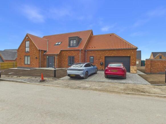 2 Marmion Close (similar design)