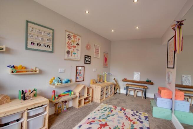 3 bed Detached for sale Image 12