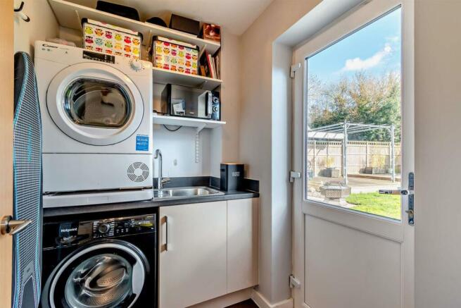8584545-interior01-800.jpg