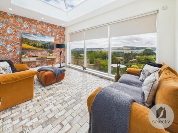 4 bed Semi-Detached for sale Image 7