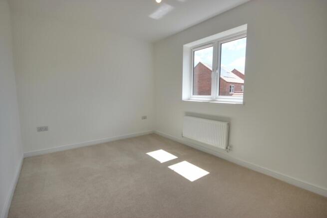 2 bed Semi-Detached to rent Image 4