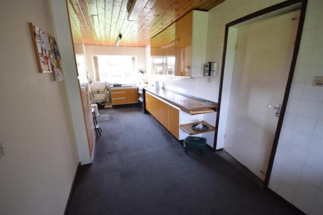 BREAKFAST KITCHEN