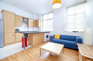 17, College Heights, St John Street, London EC1V 4PH