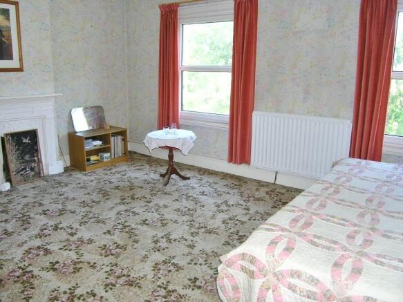 Bedroom 1 - 1