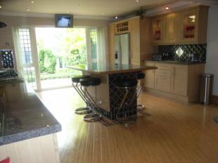 Kitchen/Breakfast Rm