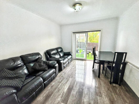 Tanera Avenue, Glasgow, Glasgow City photo 4