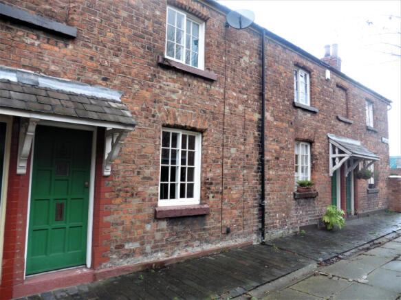 2 Bed Listed terraced house