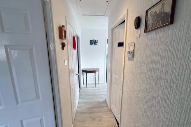 3 bed Bungalow for sale Image 7