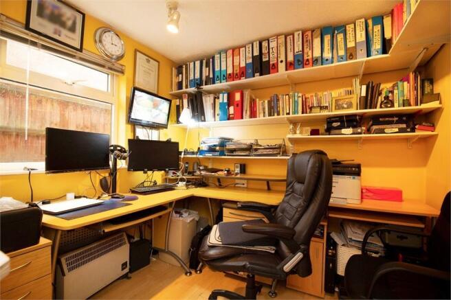 Photo 9