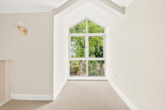 2 bed Retirement Property for sale Image 3